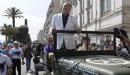 Best boss ever? Chinese billionaire gives France vacation to 6,500 of his best employees